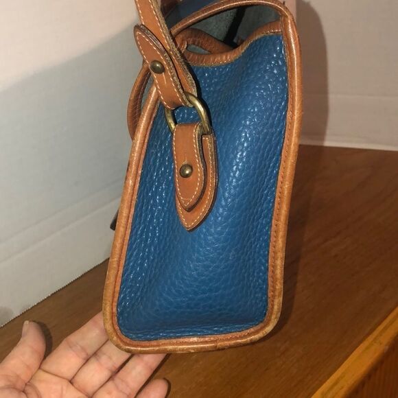 Vintage Rare Dooney & Bourke Saddle Bag Crossbody - Picture 8 of 16